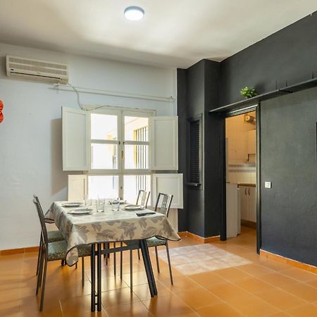 Conde Center Premium Suites, Free Parking Σεβίλλη Εξωτερικό φωτογραφία