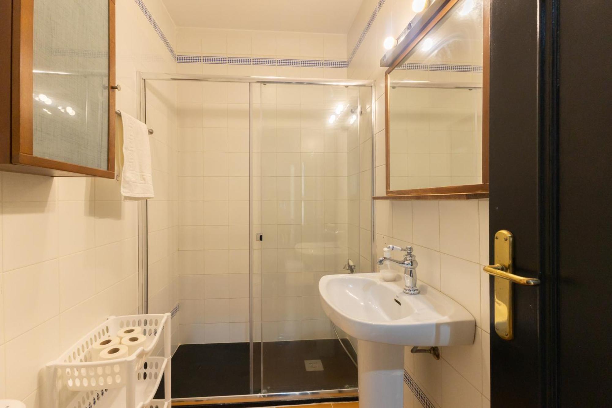 Conde Center Premium Suites, Free Parking Σεβίλλη Εξωτερικό φωτογραφία
